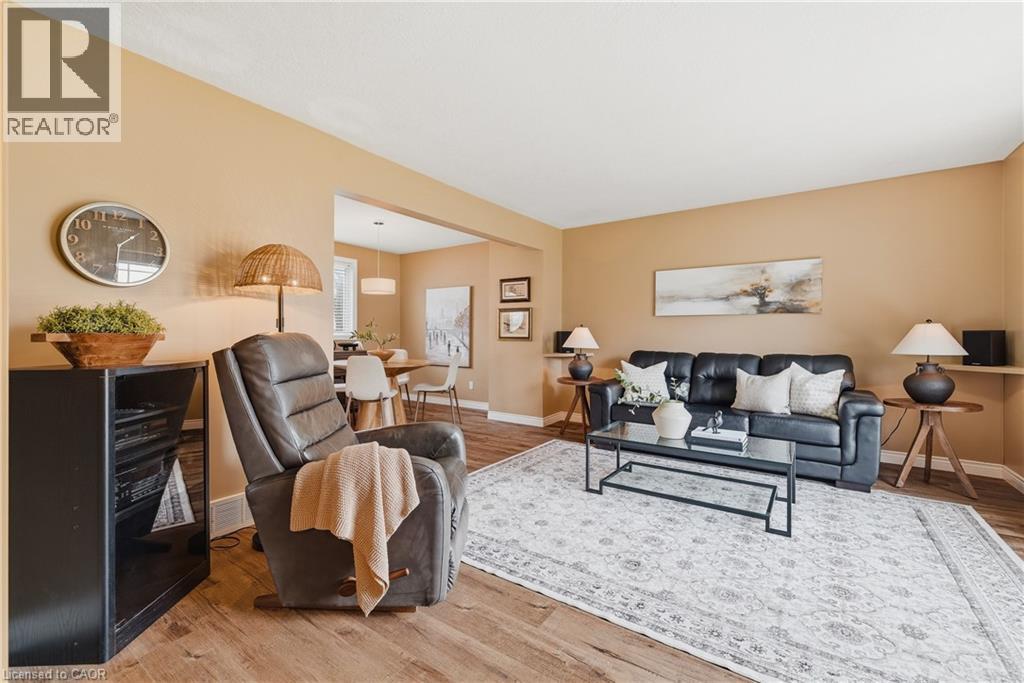 143 ST JEROME Crescent thumbnail 11