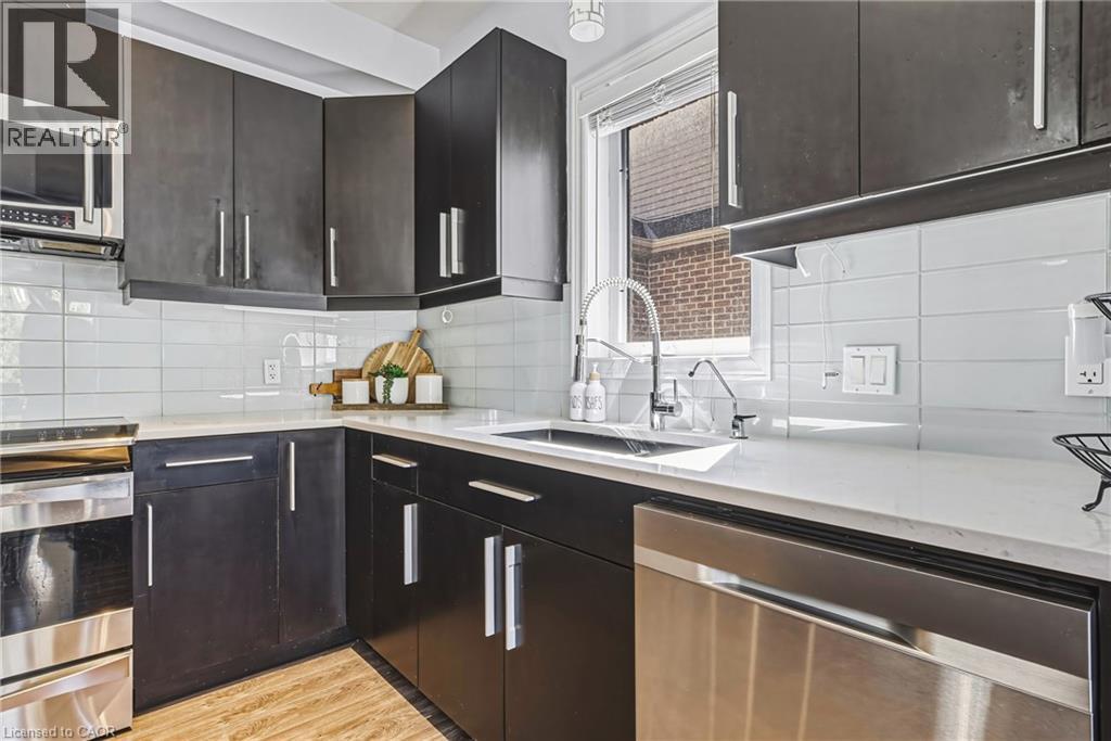 219 WALKER Street thumbnail 11