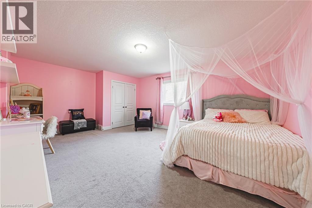 219 WALKER Street thumbnail 24