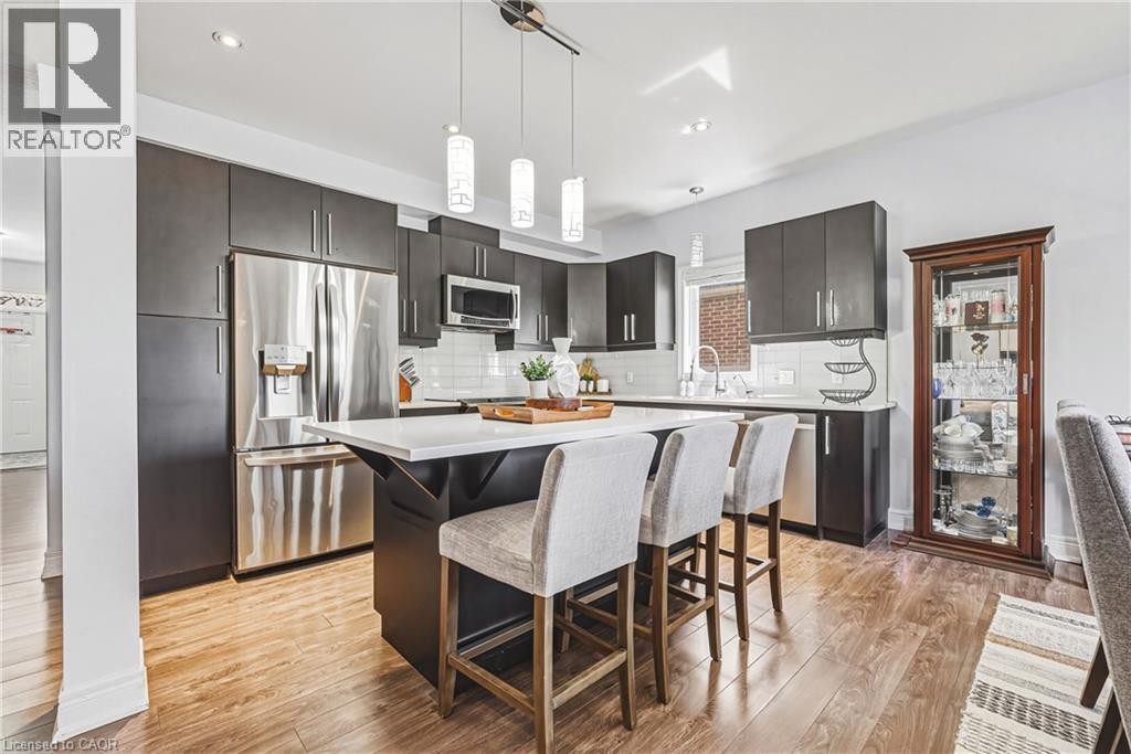 219 WALKER Street thumbnail 8