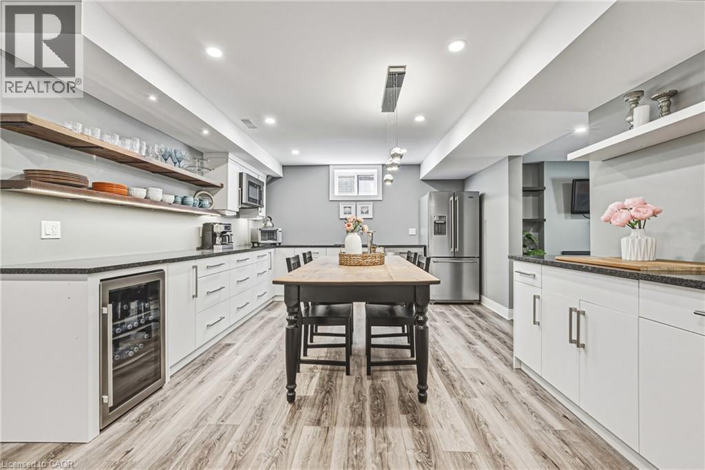 219 WALKER Street thumbnail 29