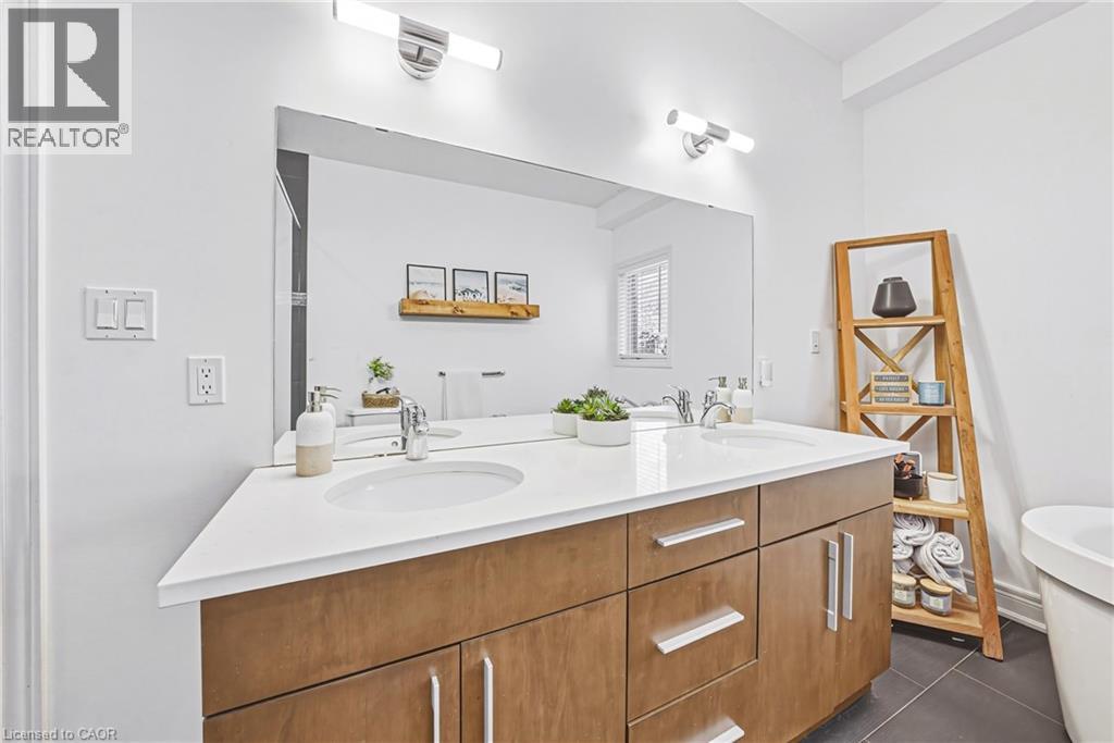 219 WALKER Street thumbnail 19