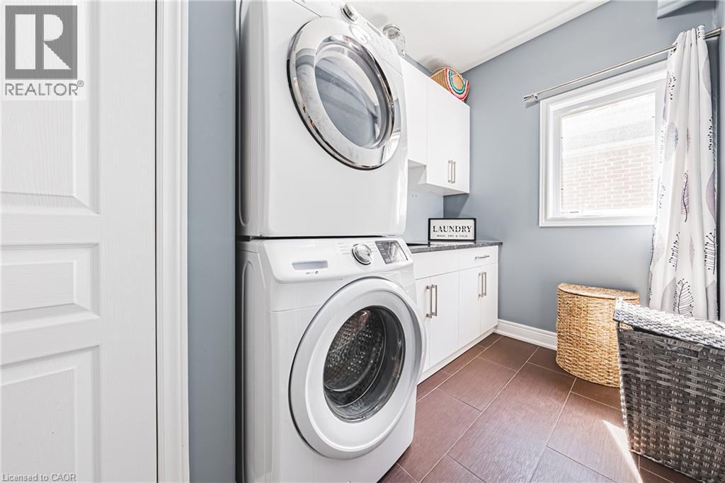 219 WALKER Street thumbnail 20