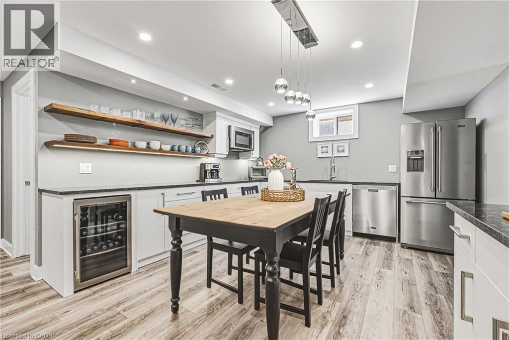 219 WALKER Street thumbnail 28