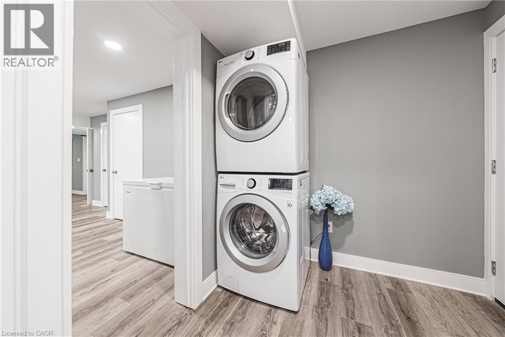 219 WALKER Street thumbnail 39