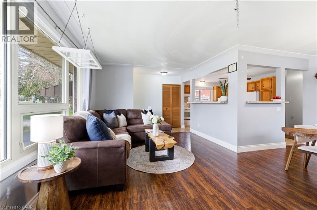 13 GREENWOOD Drive thumbnail 6