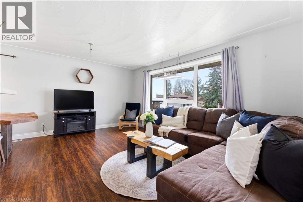 13 GREENWOOD Drive thumbnail 7