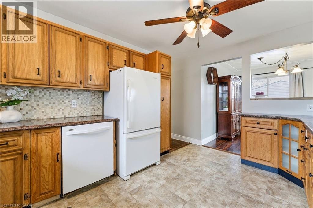 13 GREENWOOD Drive thumbnail 9