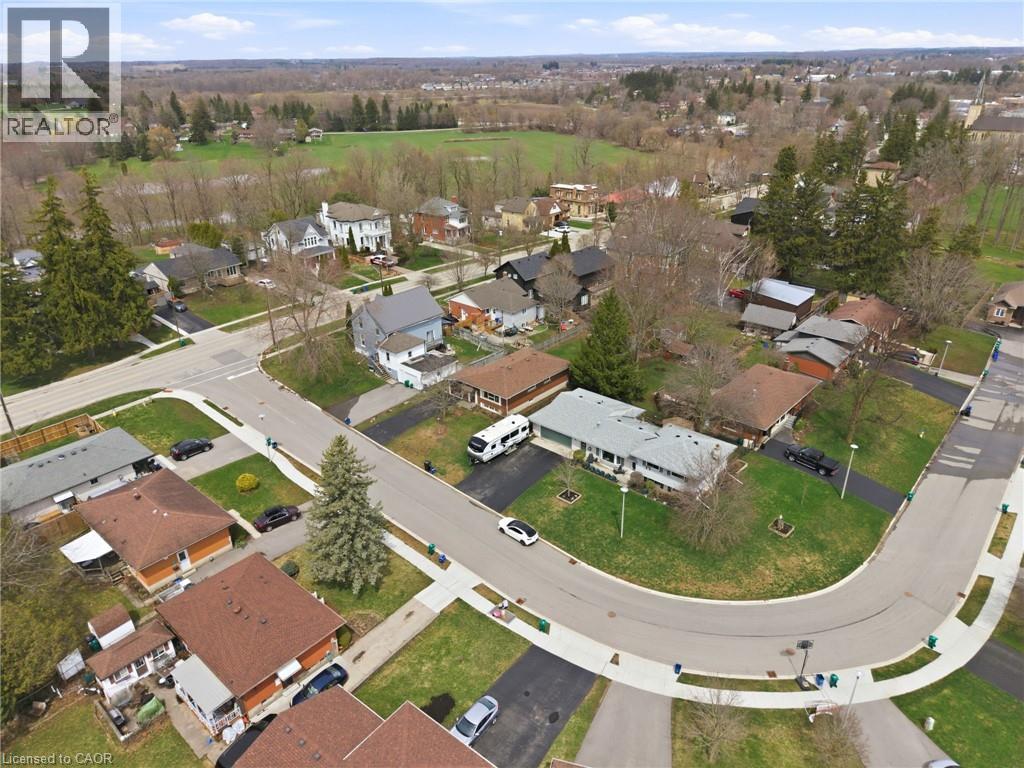 13 GREENWOOD Drive thumbnail 32