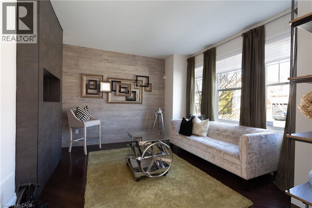 103 GLAZEBROOK Crescent thumbnail 2