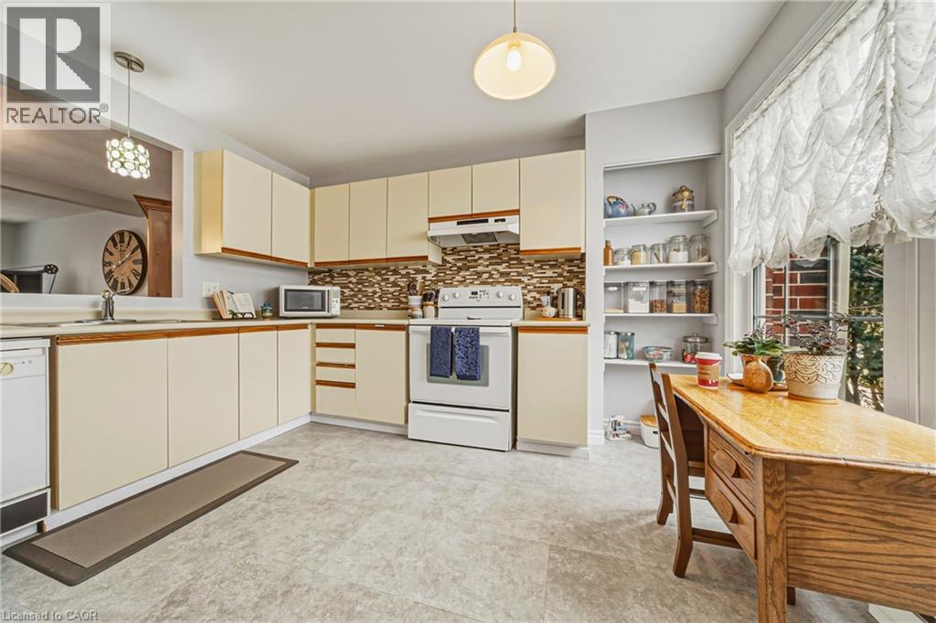 26 POPLAR Drive Unit# 25 thumbnail 5