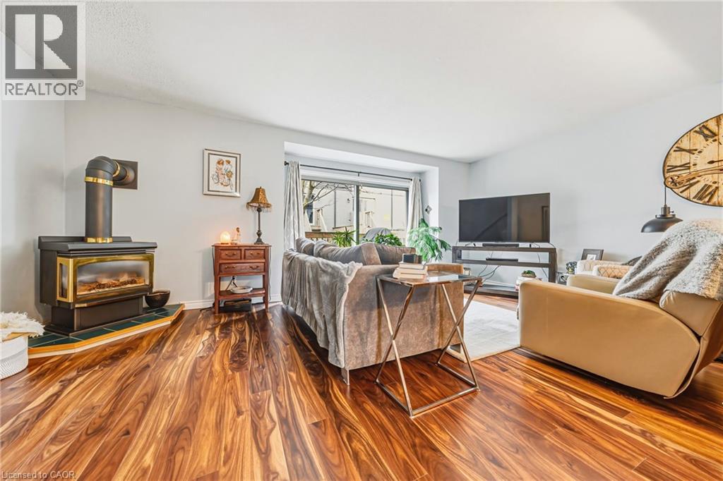 26 POPLAR Drive Unit# 25 thumbnail 9