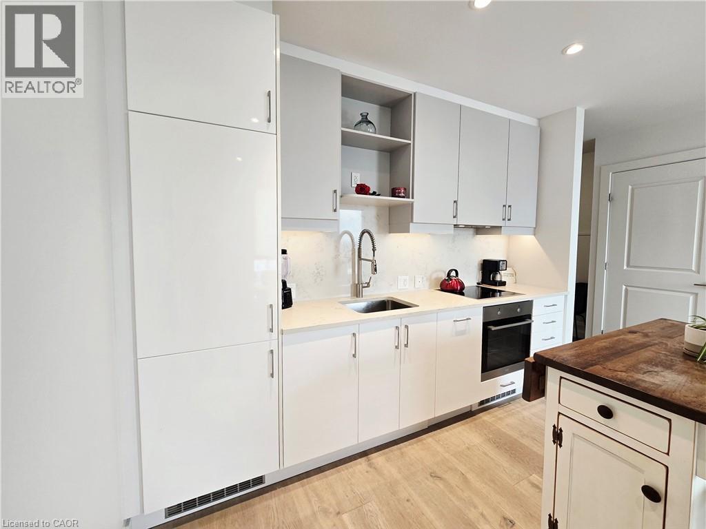 181 KING Street S Unit# 1812 thumbnail 7