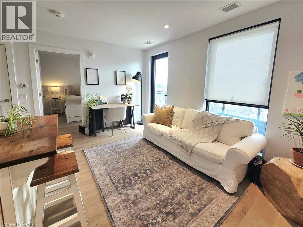 181 KING Street S Unit# 1812 thumbnail 8