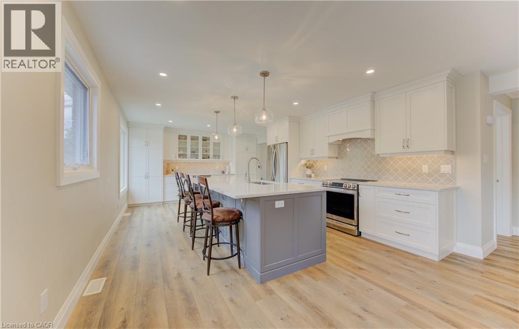 395 WARRINGTON Drive thumbnail 13