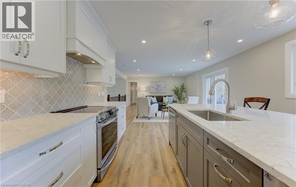 395 WARRINGTON Drive thumbnail 17