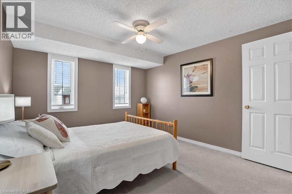 636 GRANGE Crescent thumbnail 27