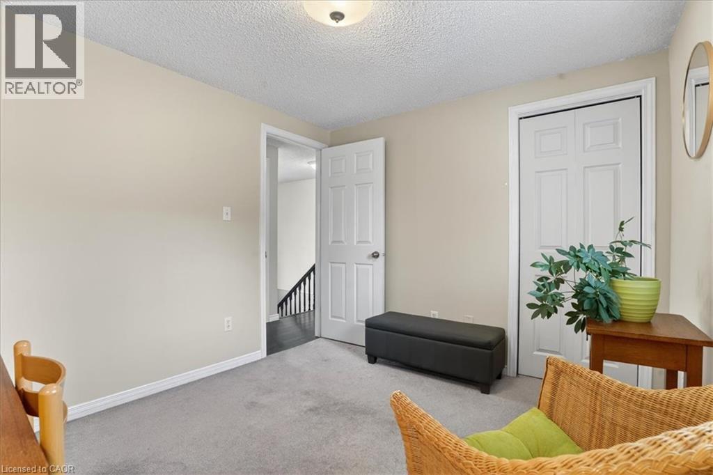 636 GRANGE Crescent thumbnail 29