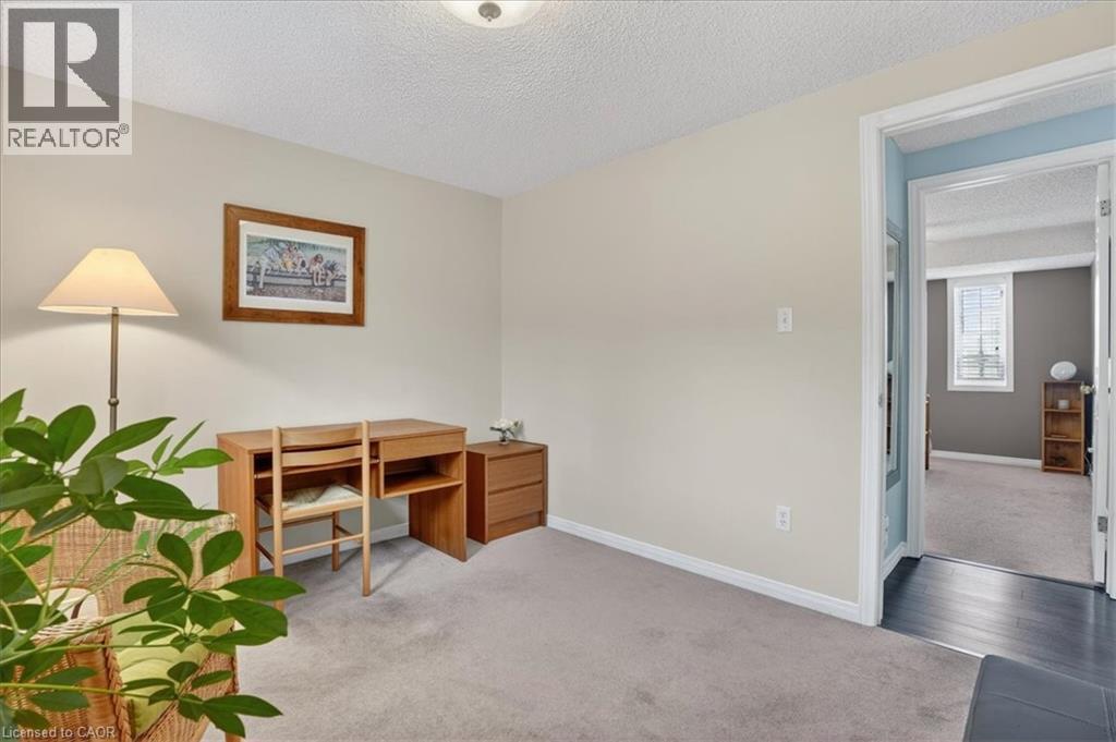 636 GRANGE Crescent thumbnail 30