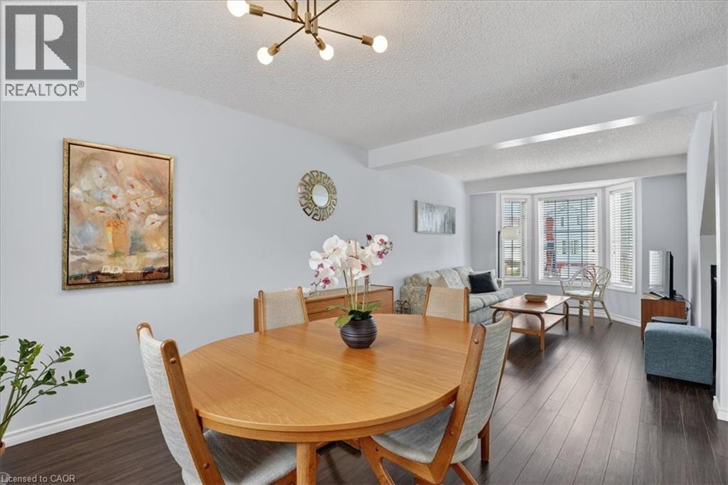 636 GRANGE Crescent thumbnail 14