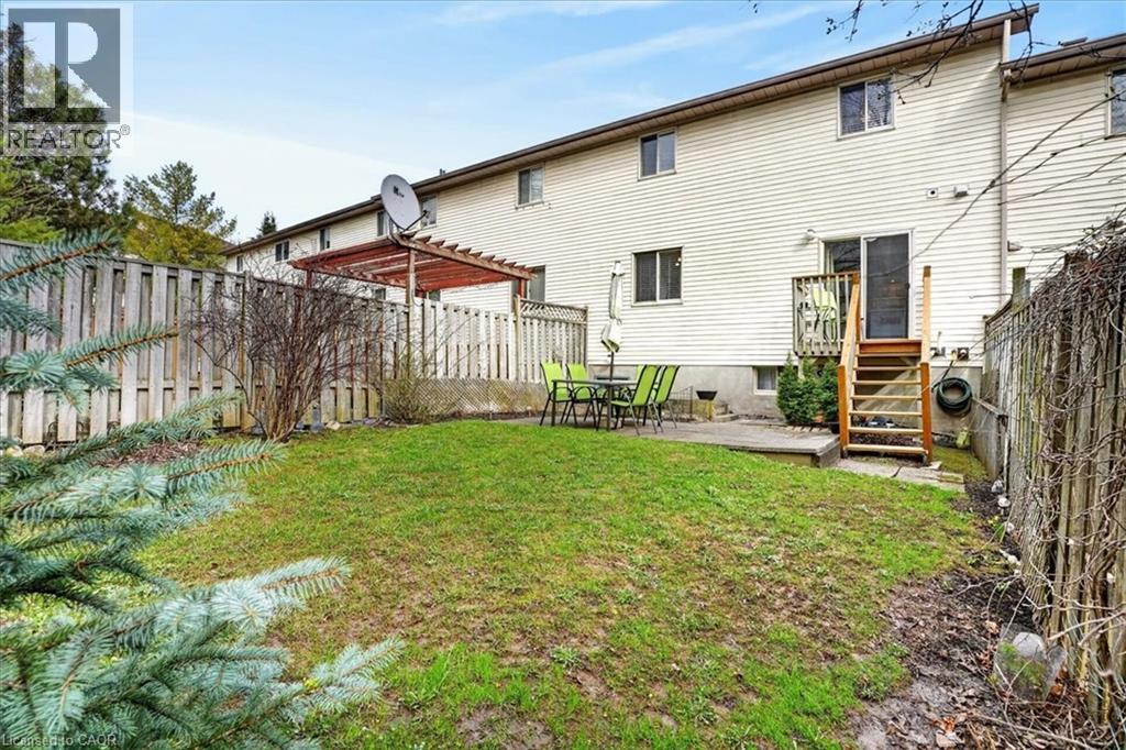 636 GRANGE Crescent thumbnail 44