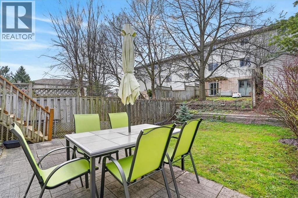 636 GRANGE Crescent thumbnail 45