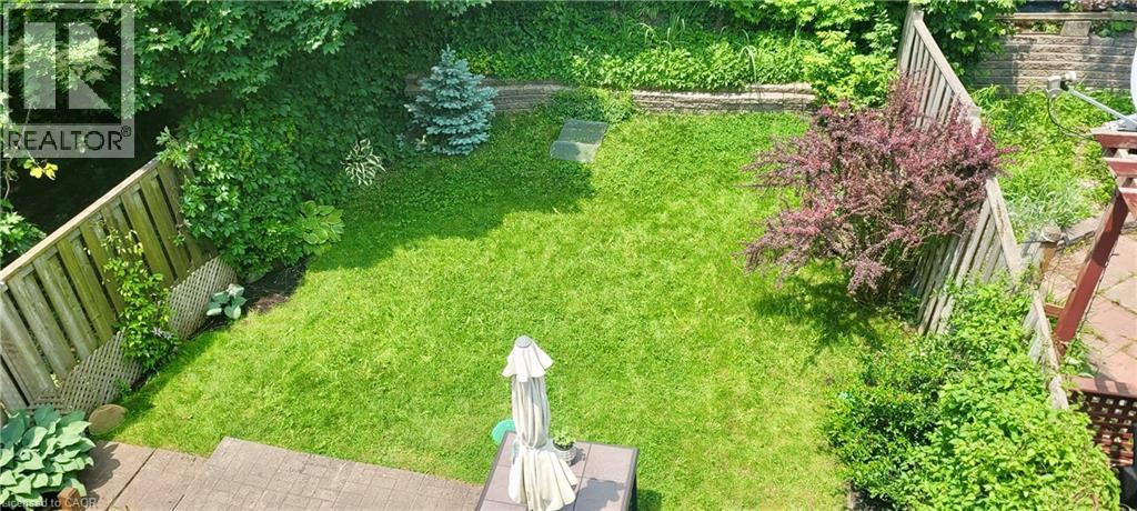 636 GRANGE Crescent thumbnail 40