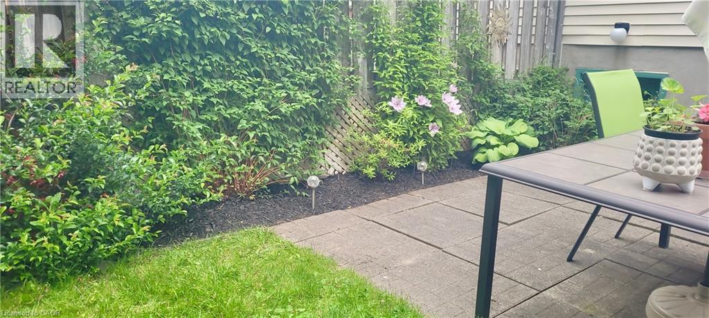 636 GRANGE Crescent thumbnail 41