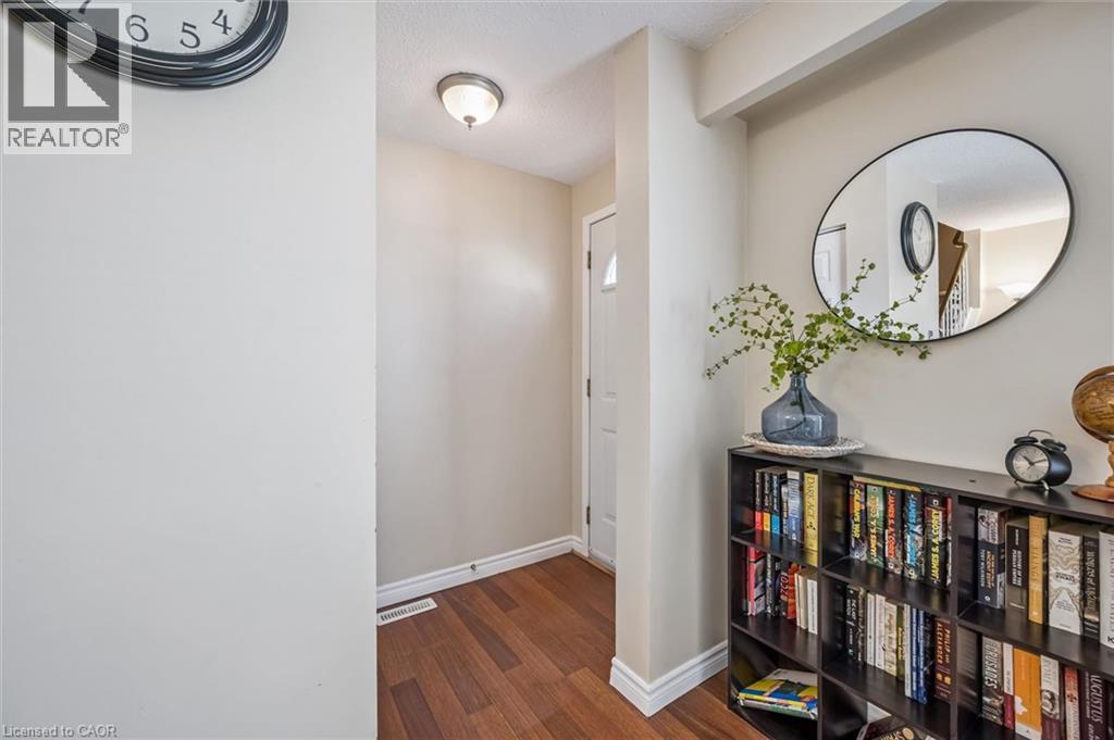 165 GREEN VALLEY Drive Unit# 14 thumbnail 5