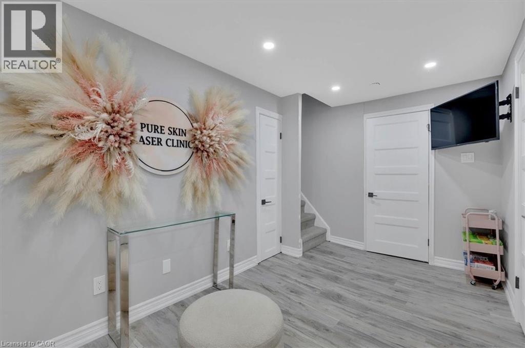 168 SILVER ASPEN Crescent thumbnail 19