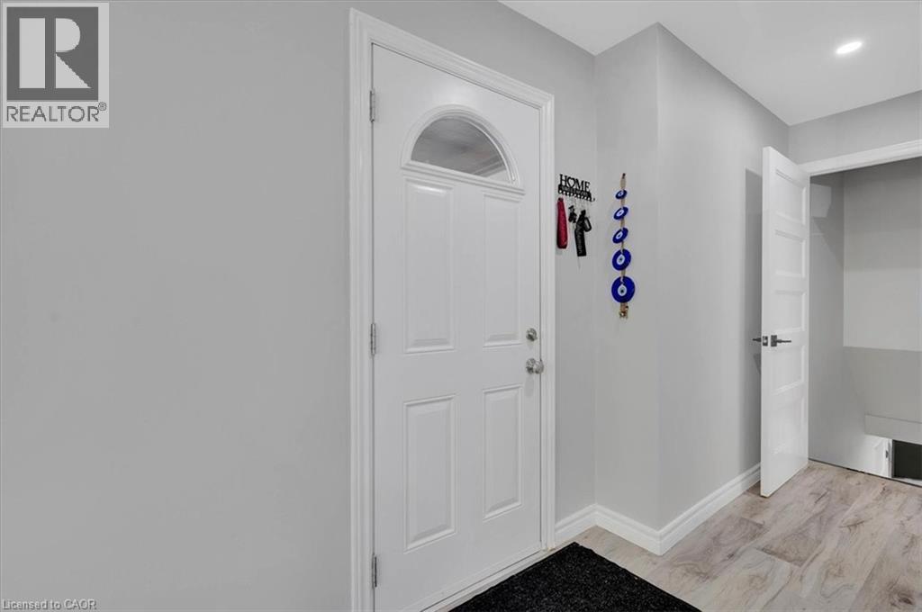 168 SILVER ASPEN Crescent thumbnail 3