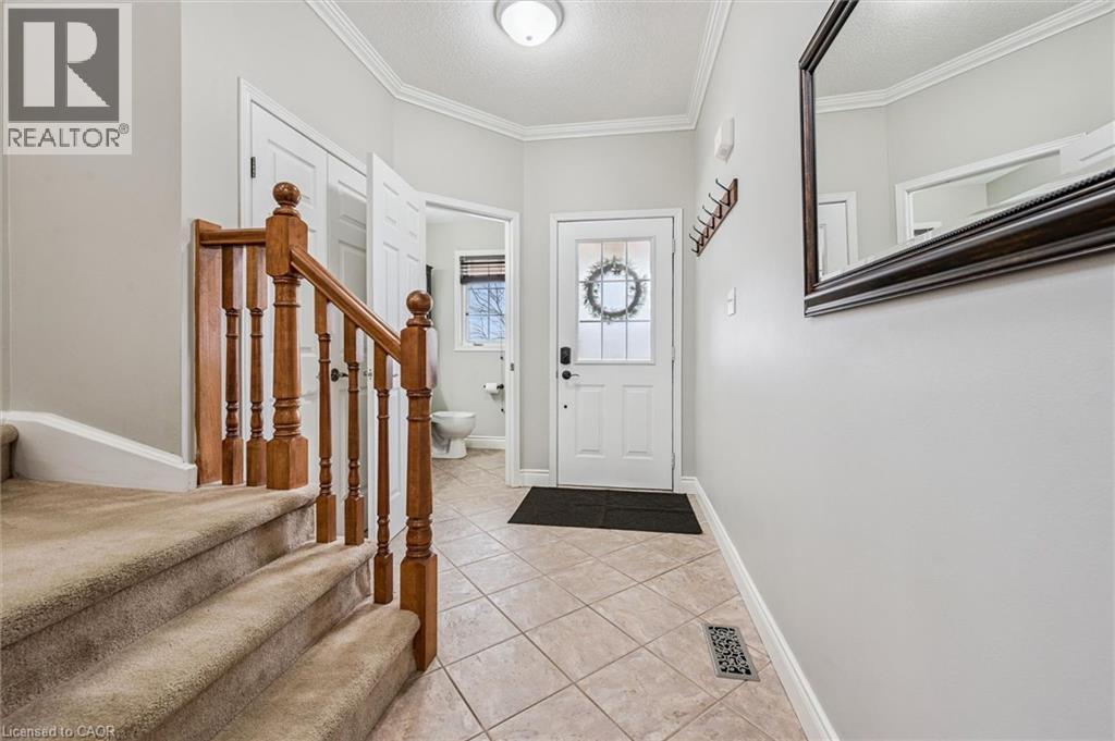 707 COMMONWEALTH Crescent thumbnail 5