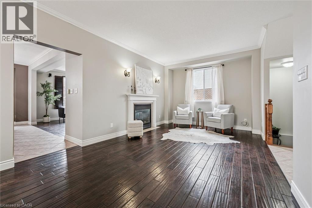 707 COMMONWEALTH Crescent thumbnail 6