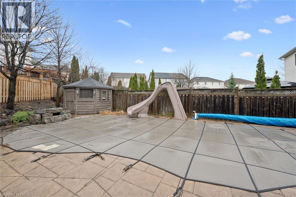 707 COMMONWEALTH Crescent thumbnail 44