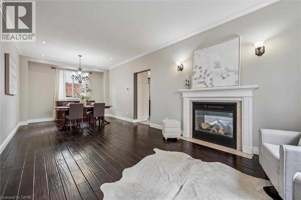 707 COMMONWEALTH Crescent thumbnail 7