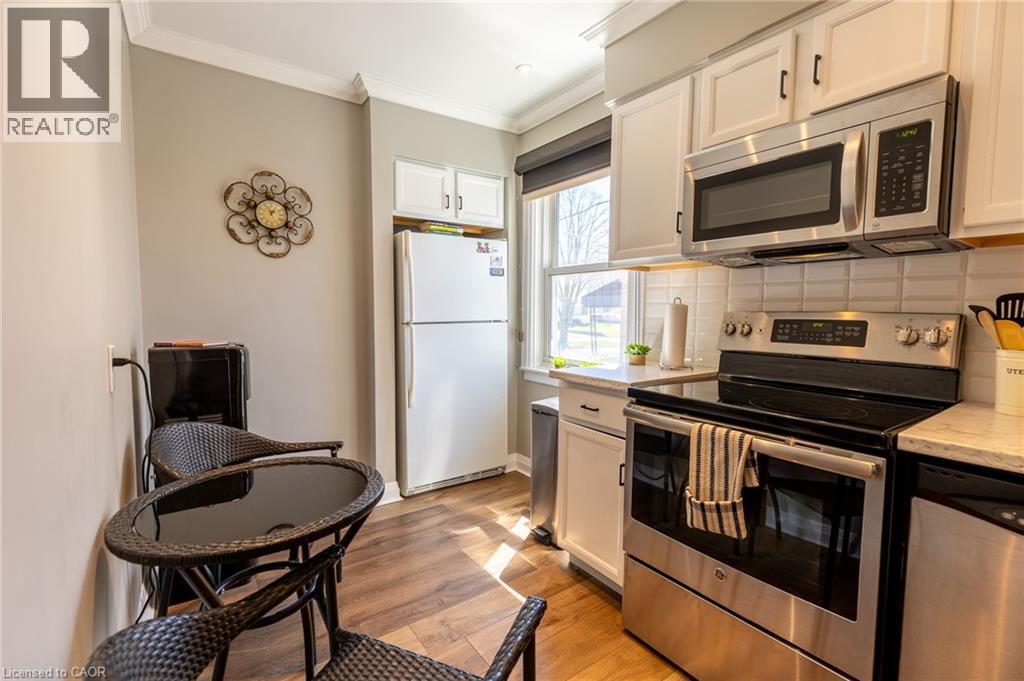 110 LORNE Crescent thumbnail 10