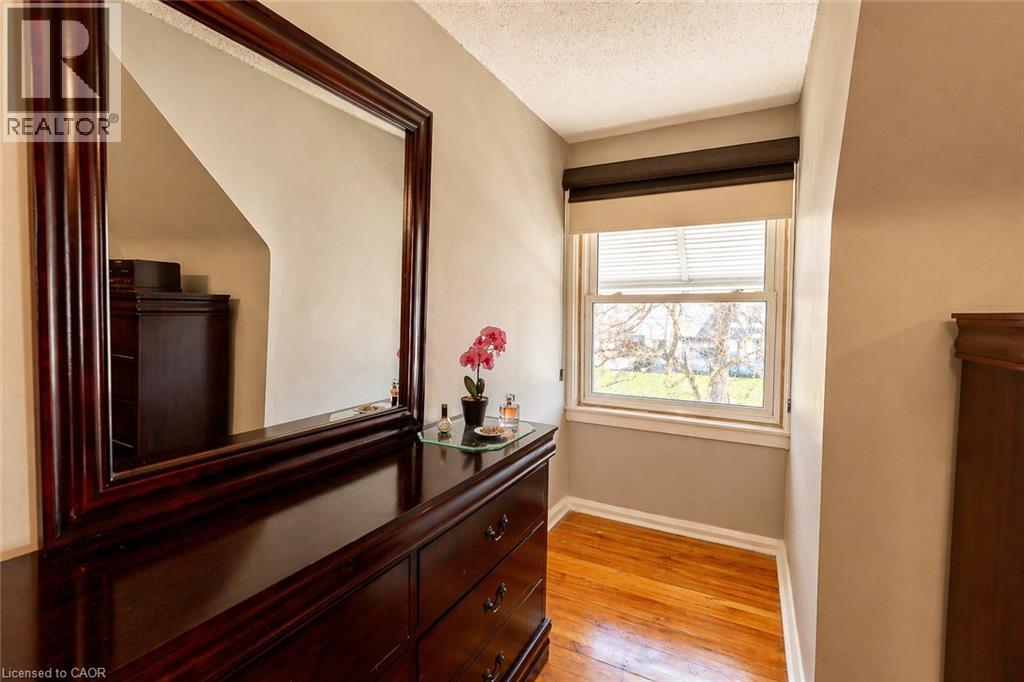 110 LORNE Crescent thumbnail 16