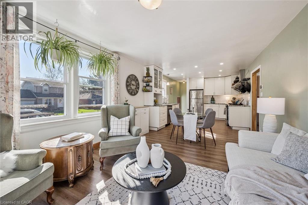 68 ALBERT Street thumbnail 5