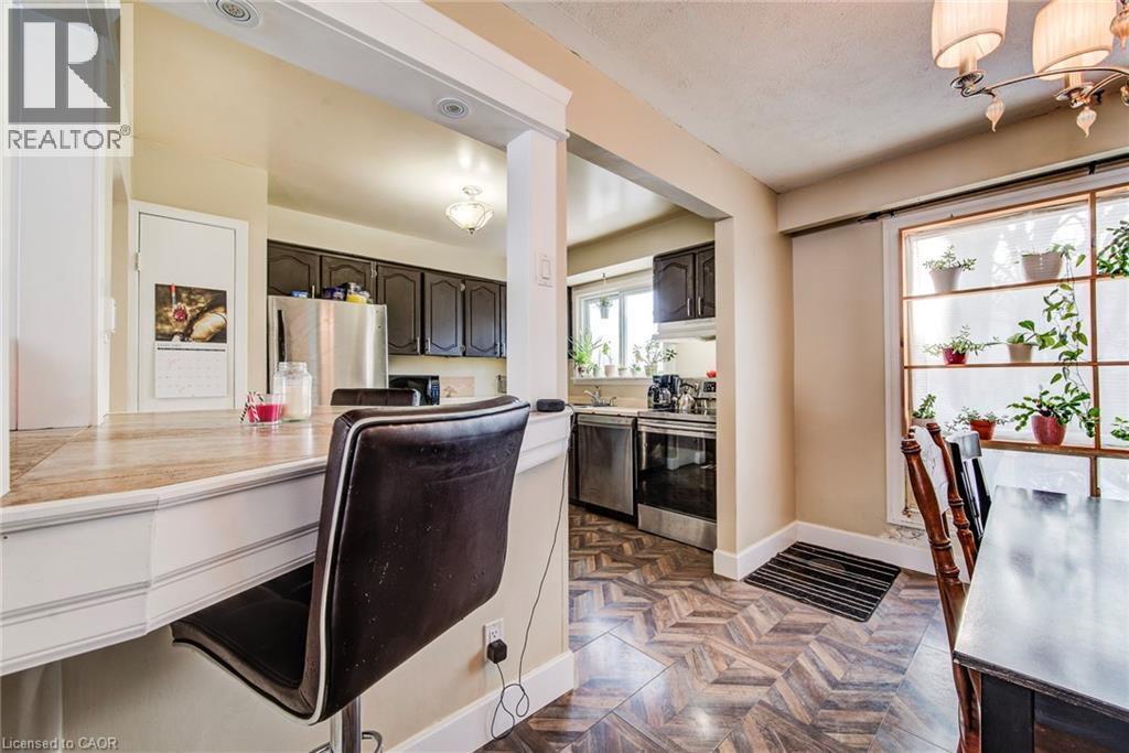 71 SHADELAND Crescent thumbnail 15