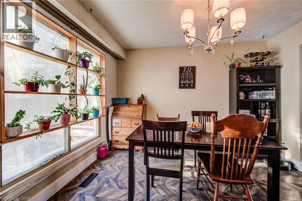 71 SHADELAND Crescent thumbnail 11