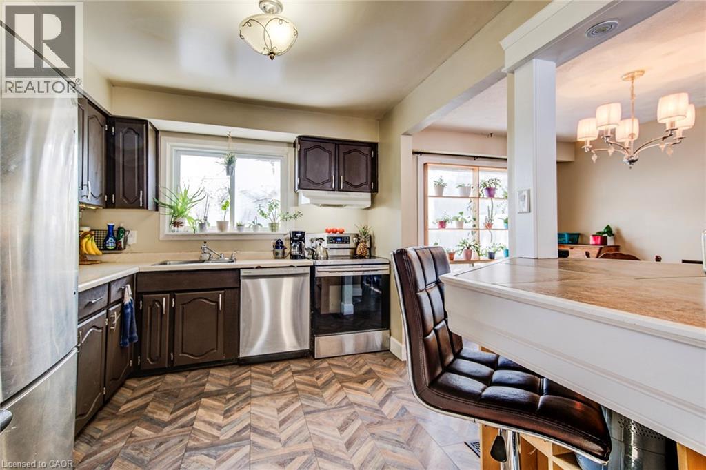 71 SHADELAND Crescent thumbnail 14