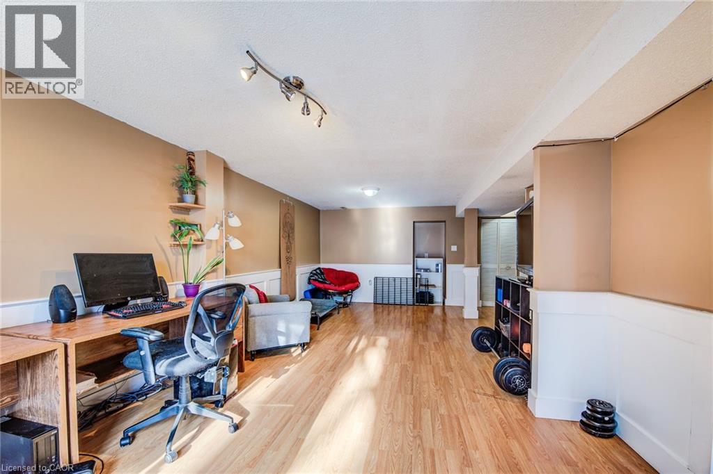 71 SHADELAND Crescent thumbnail 29