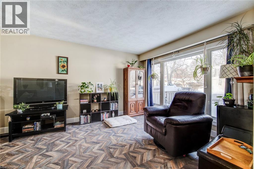 71 SHADELAND Crescent thumbnail 9