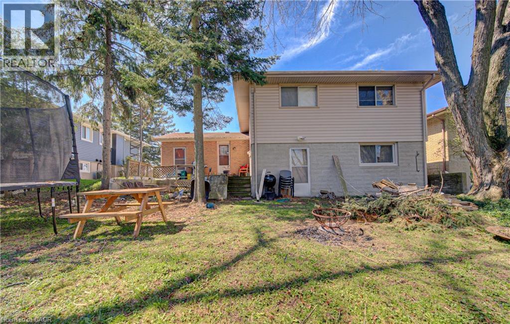 98 SHEA Crescent thumbnail 33