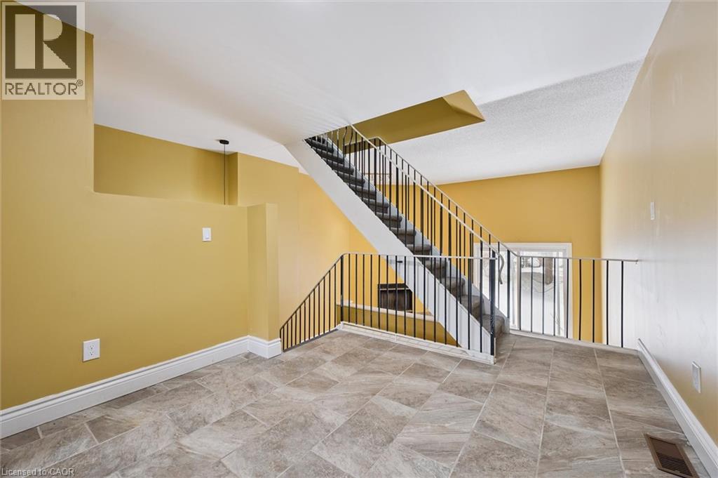 589 BEECHWOOD Drive Unit# 43 thumbnail 19