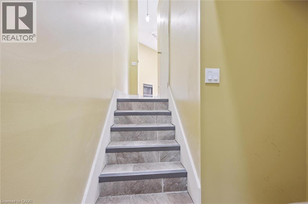 589 BEECHWOOD Drive Unit# 43 thumbnail 5