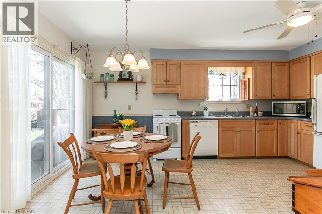 70 INWOOD Crescent thumbnail 11