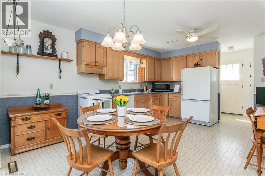 70 INWOOD Crescent thumbnail 12