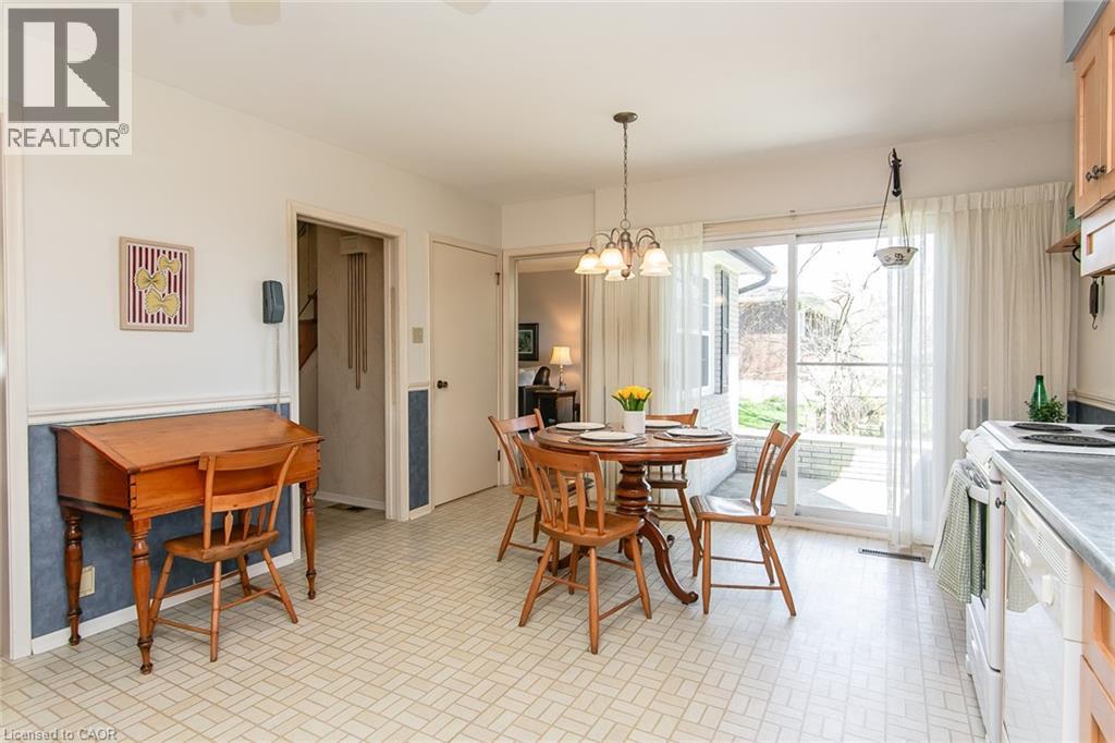 70 INWOOD Crescent thumbnail 16