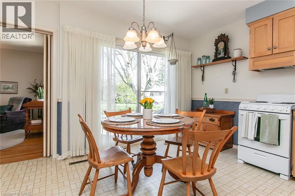 70 INWOOD Crescent thumbnail 18